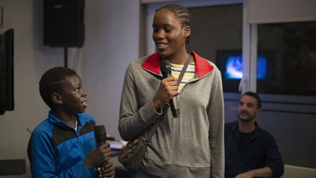 Tori & Lokita backdrop 3