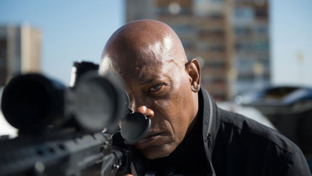 Killer's Bodyguard backdrop 16