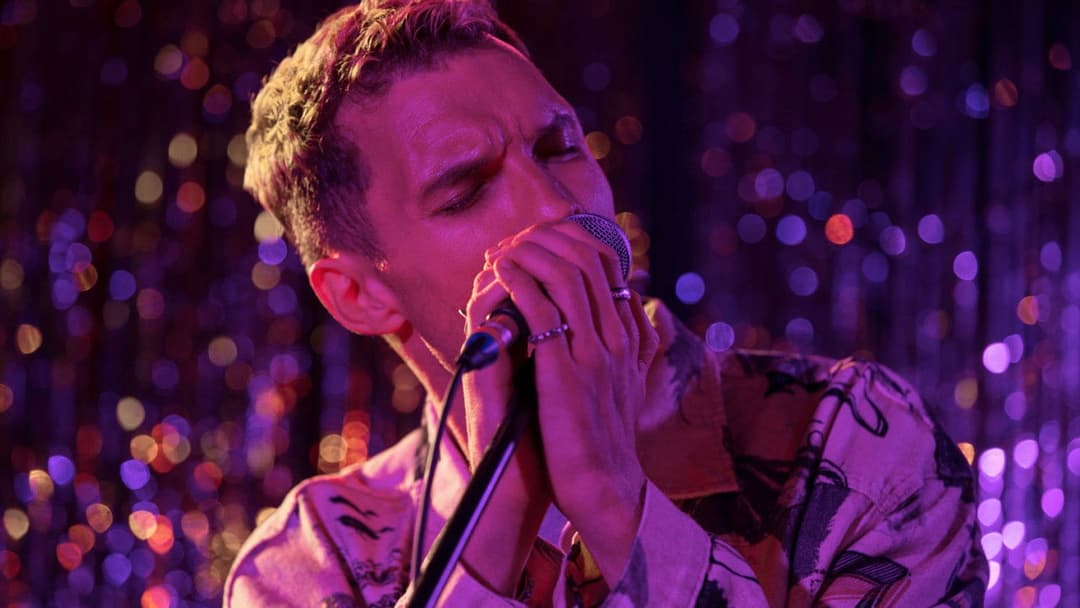 I Used to Be Famous backdrop 13