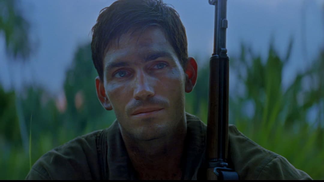 Тонка червона лінія backdrop 16