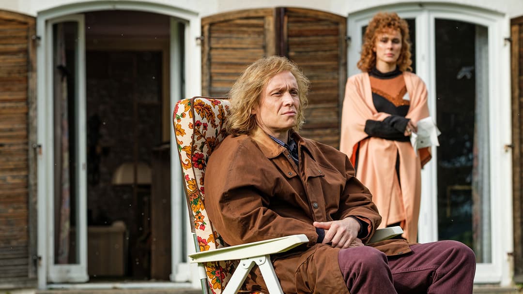 Girl You Know It's True backdrop 16