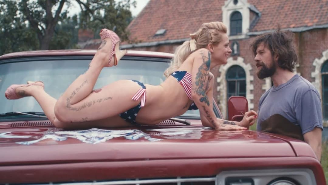 The Broken Circle backdrop 14