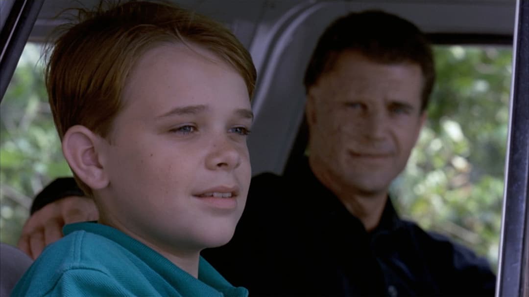 Людина без обличчя backdrop 9