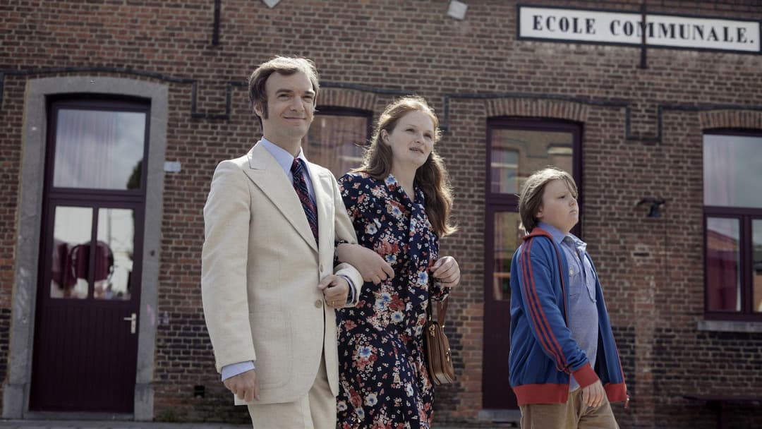 Ein Dorf sieht schwarz backdrop 18