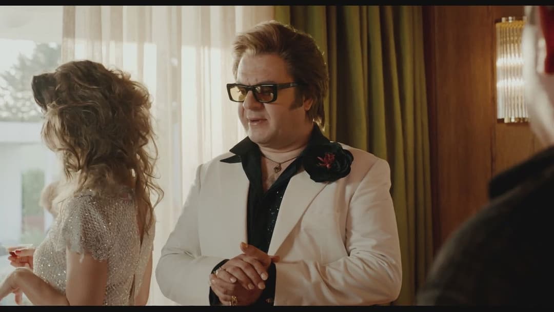 Arif V 216 backdrop 8