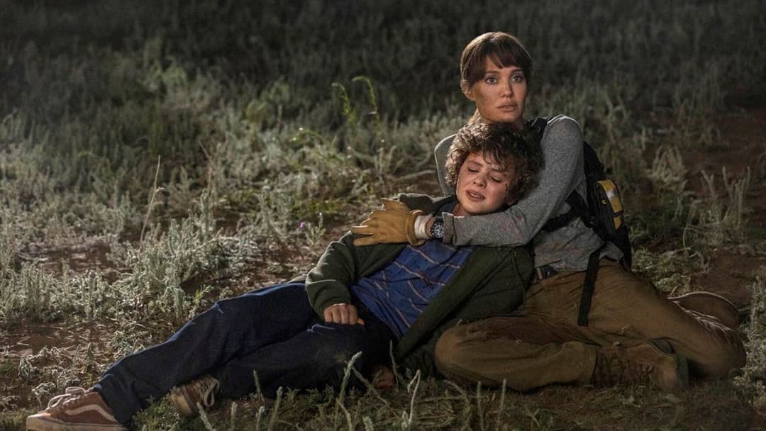 They Want Me Dead backdrop 17