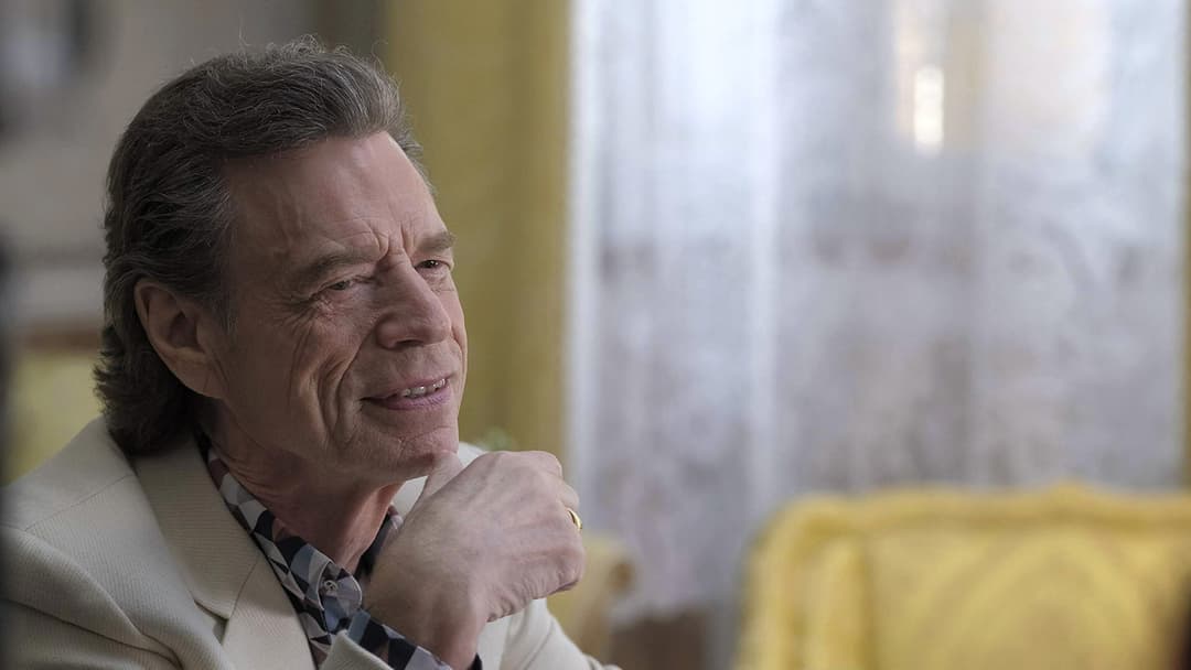 The Burnt Orange Heresy backdrop 10