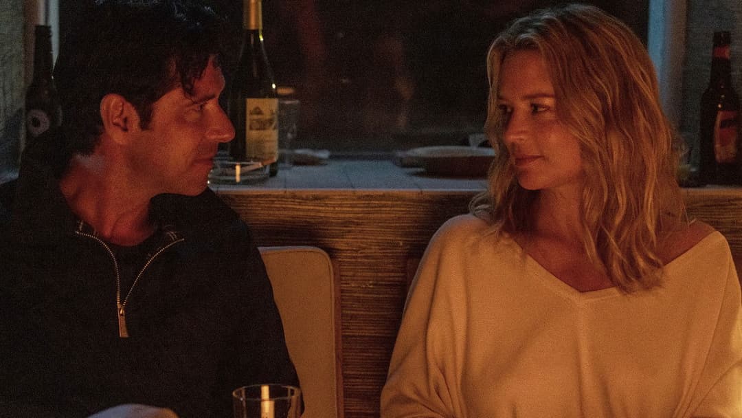 L'Amour et les Forêts backdrop 2