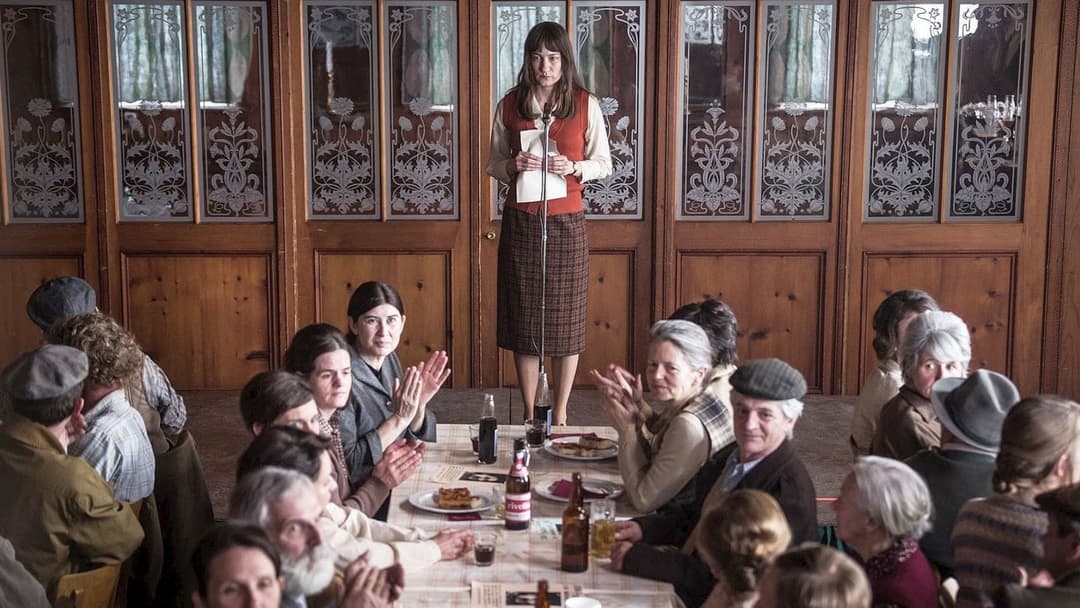 Die göttliche Ordnung backdrop 4