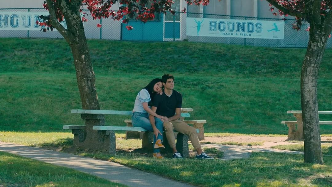 Усім хлопцям: Назавжди твоя backdrop 8