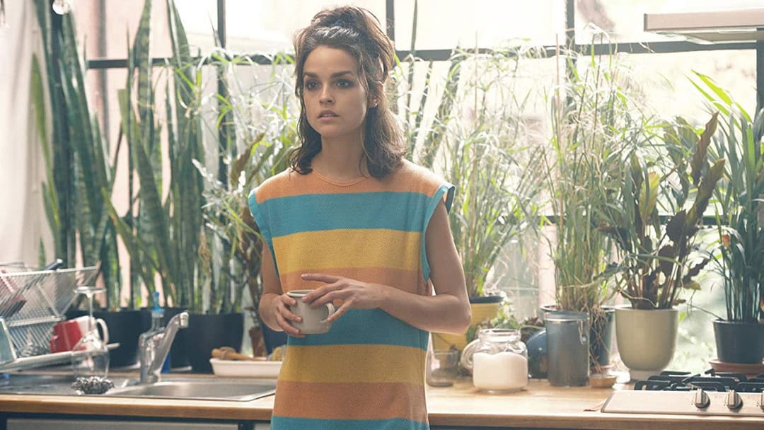 Close to the Horizon backdrop 4