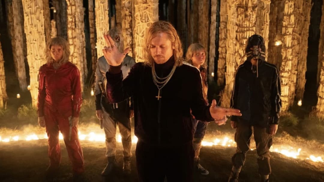 28 Years Later: The Bone Temple backdrop 17