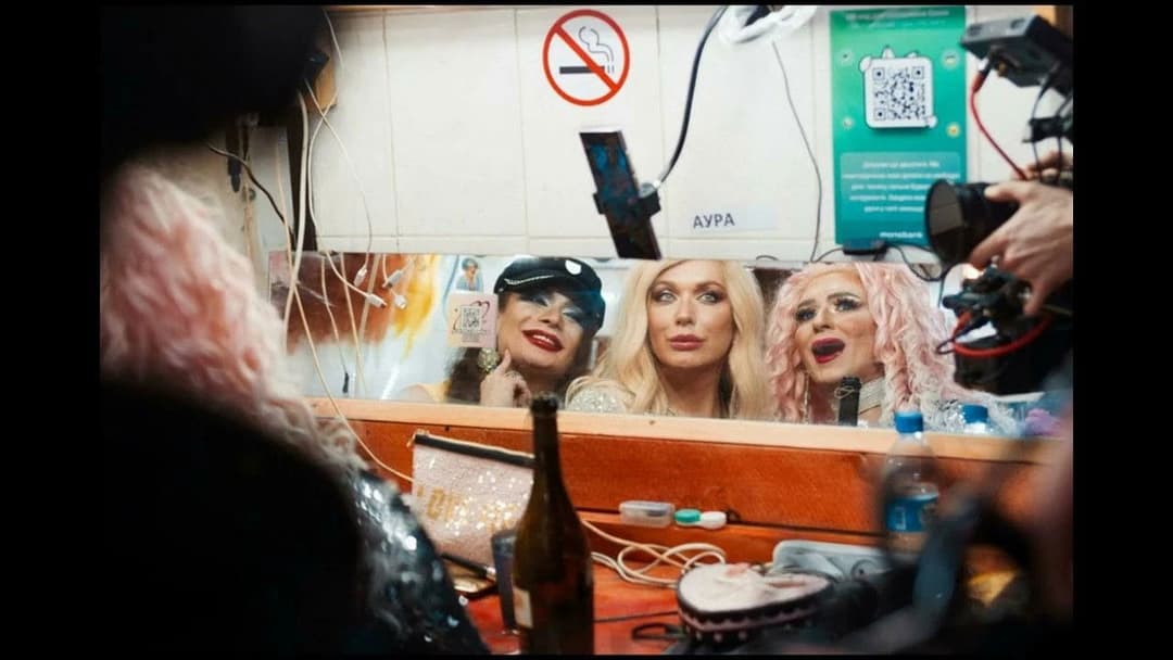 Queens of Joy backdrop 3