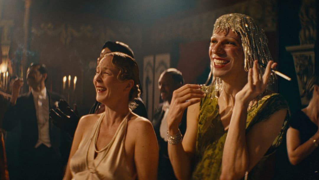 Eldorado: Everything the Nazis Hate backdrop 4