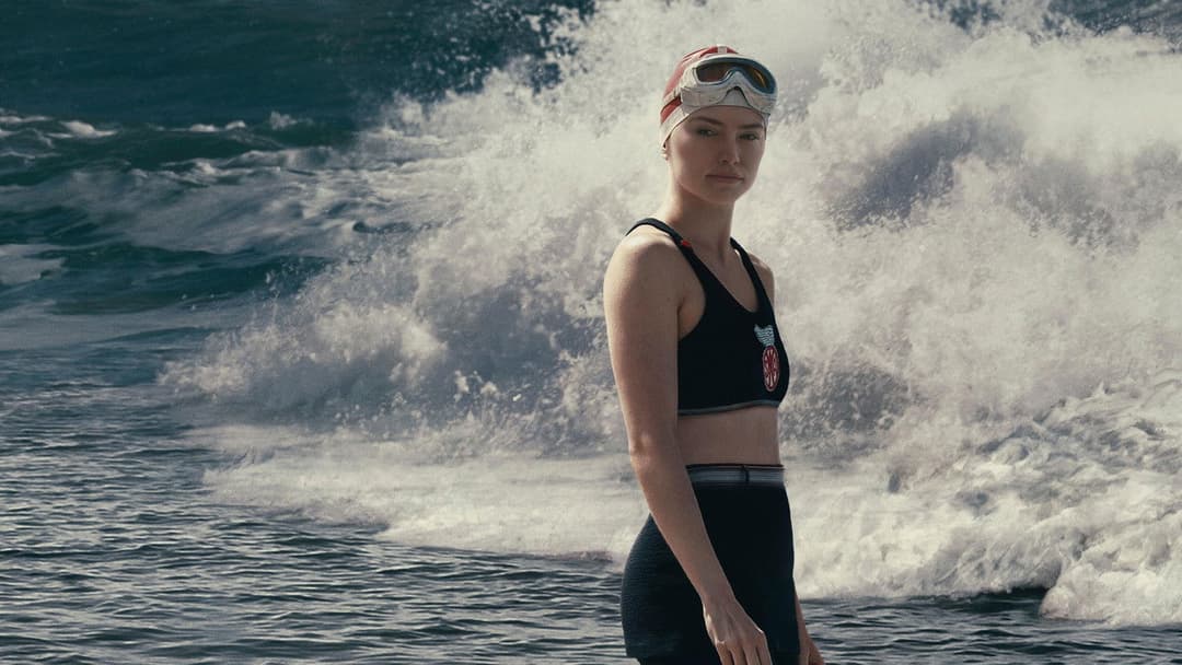 Young Woman and the Sea backdrop 10