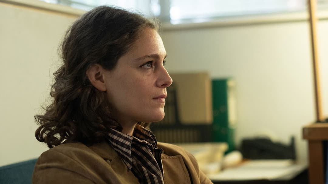 The Souvenir: Part II backdrop 6