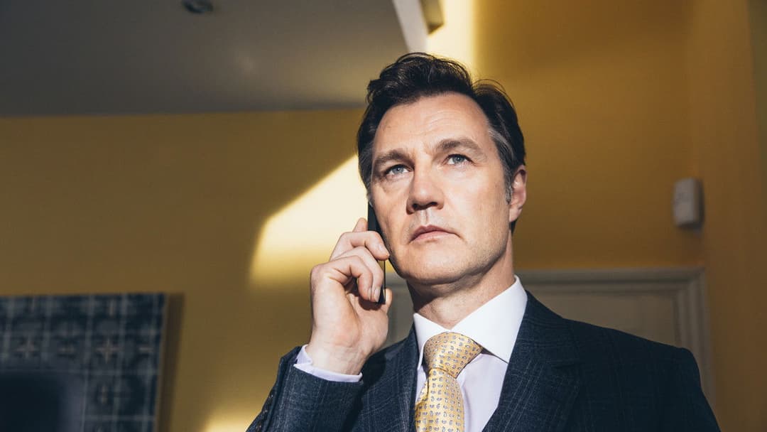 The Ones Below backdrop 2