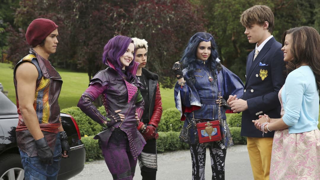 Descendants - Die Nachkommen backdrop 6