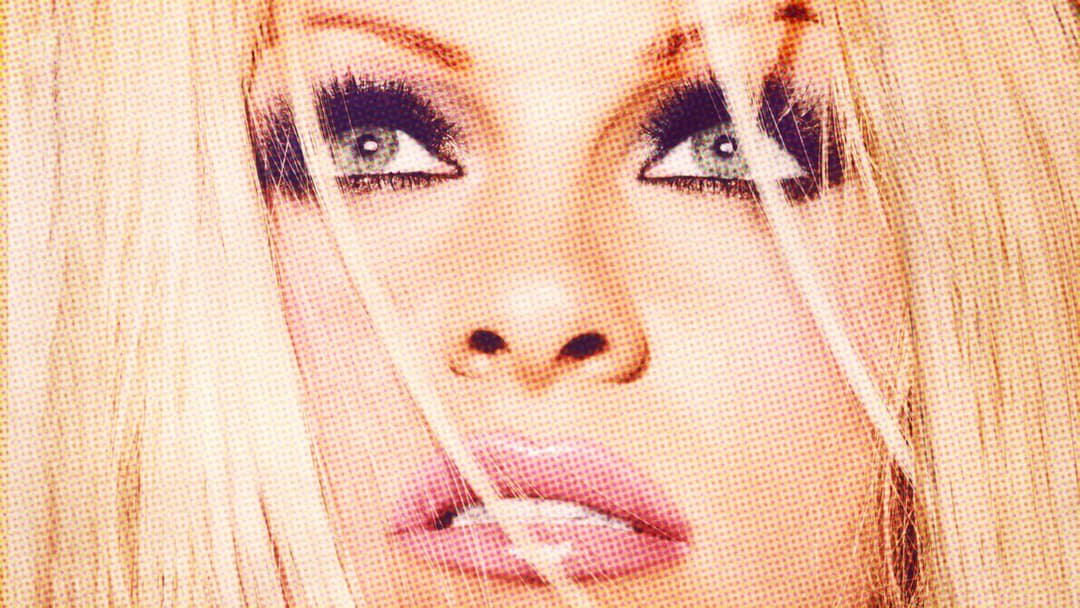 Pamela, A Love Story backdrop 10