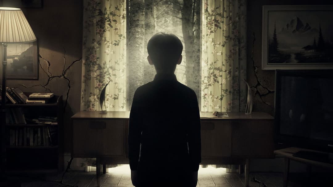 The Hole in the Ground backdrop 2