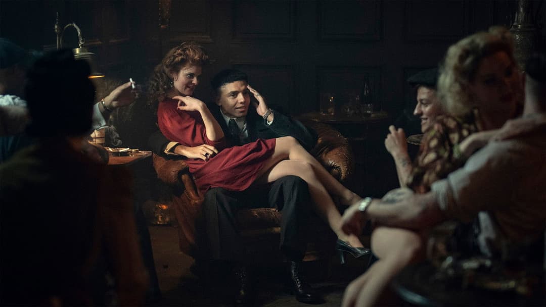 Гострі картузи: Безсмертний backdrop 12