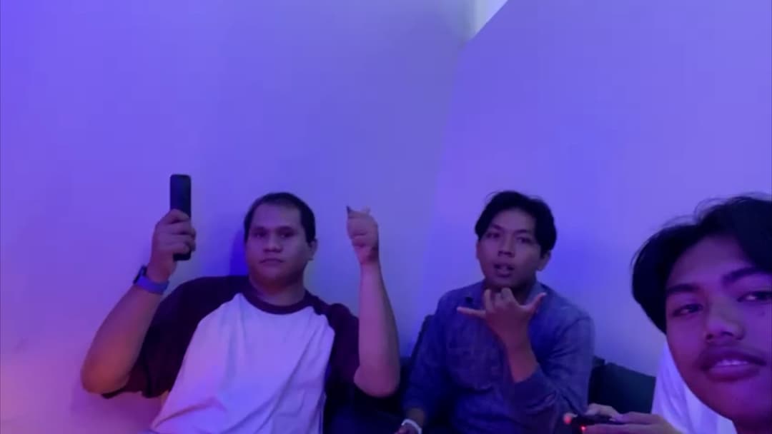 Hafiz & Friends: We Were Always Meant to Be Here backdrop 3