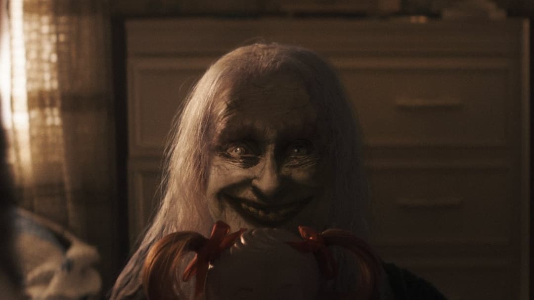 Закляття 4: Останній обряд backdrop 5