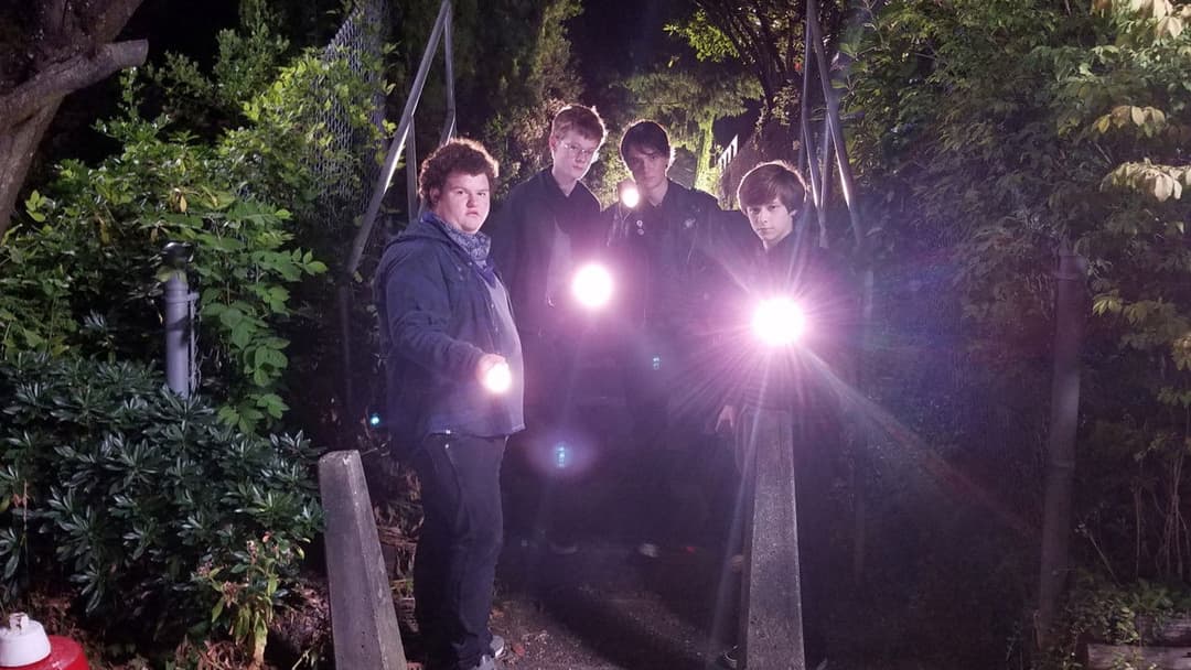 Summer of 84 backdrop 15