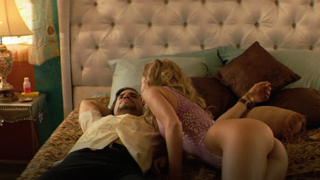 Кам'яні кулаки backdrop 10