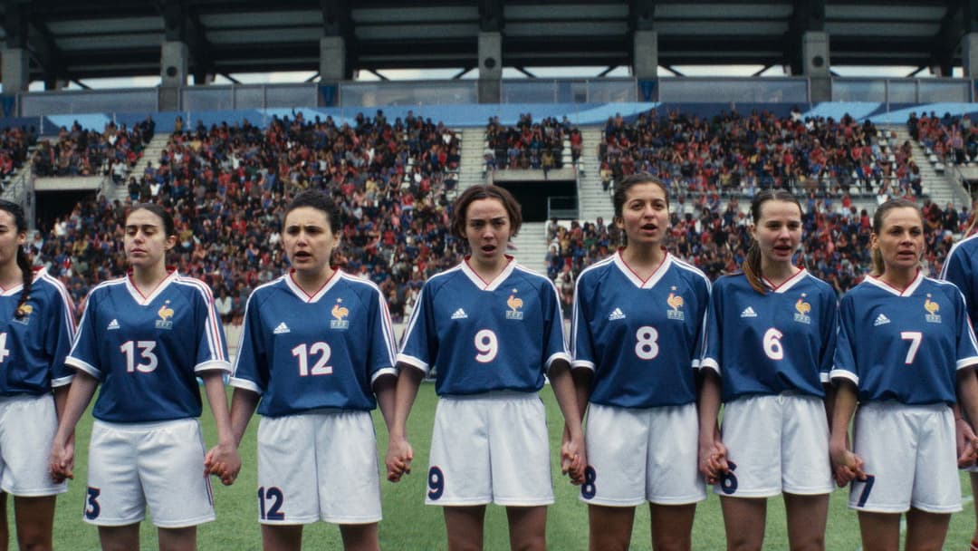 Marinette - Kämpferin. Fussballerin. Legende. backdrop 5