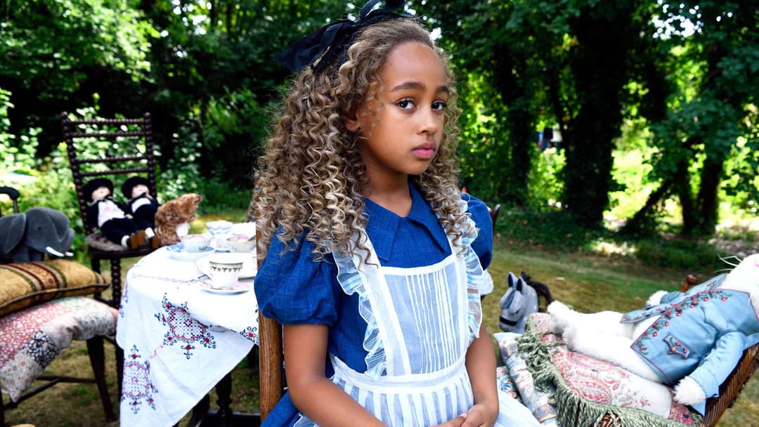 Come Away backdrop 3