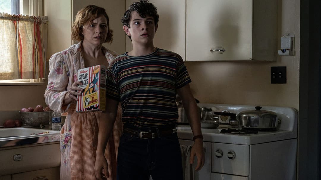 No Sudden Move backdrop 11