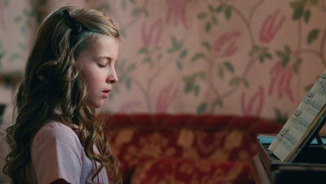 What the Day Owes the Night backdrop 10