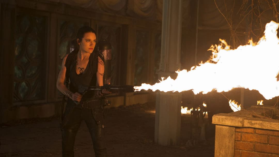 The Mortal Instruments: City of Bones backdrop 8