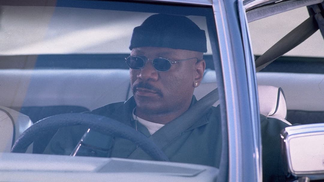 Поза полем зору backdrop 18