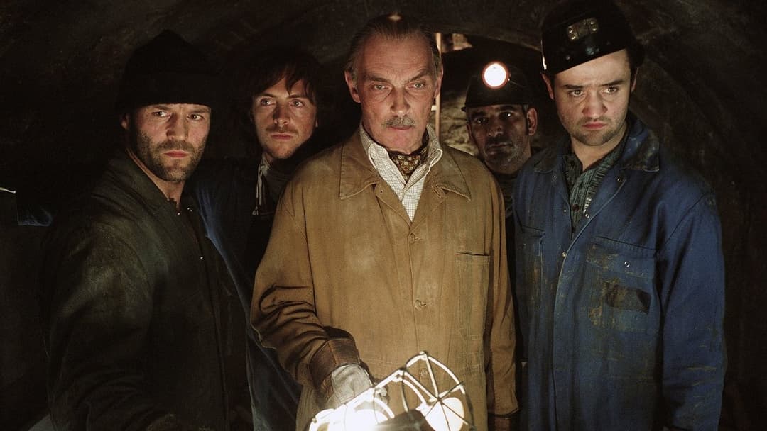 The Bank Job backdrop 3