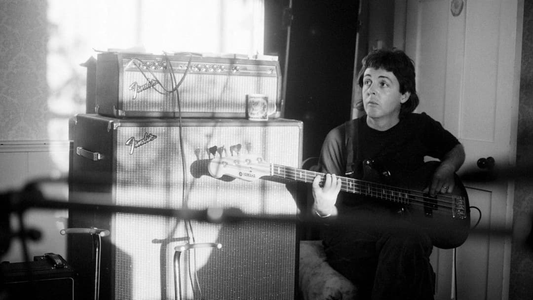 Man on the Run backdrop 6