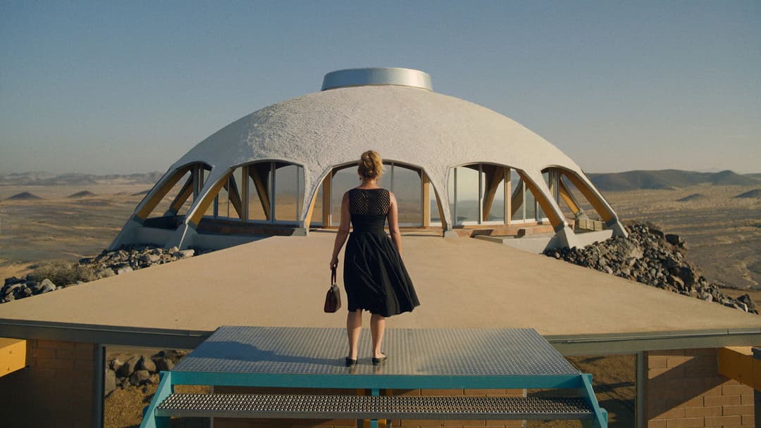 Don't Worry Darling backdrop 3