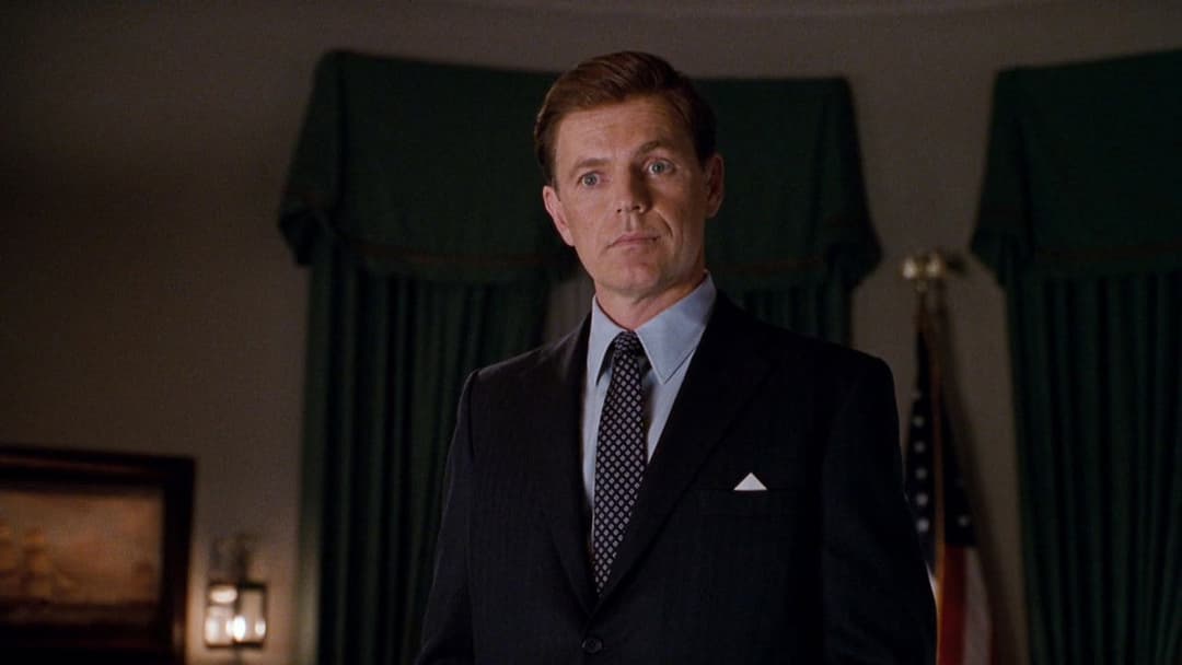 Thirteen Days backdrop 7