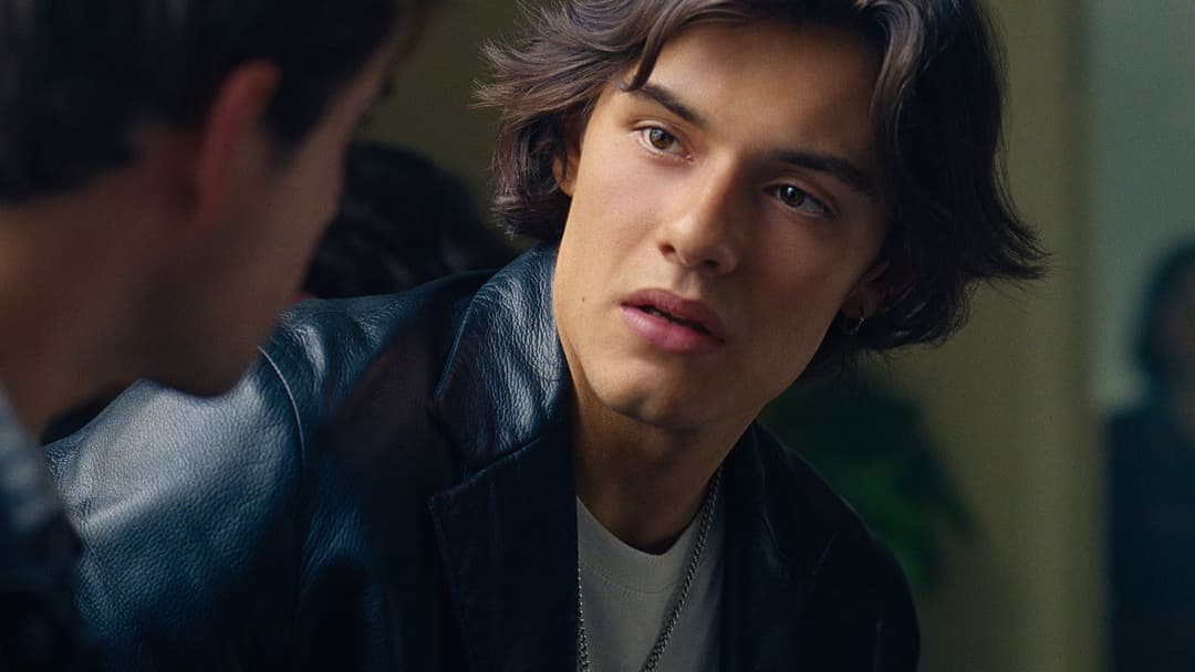 Jay Kelly backdrop 10