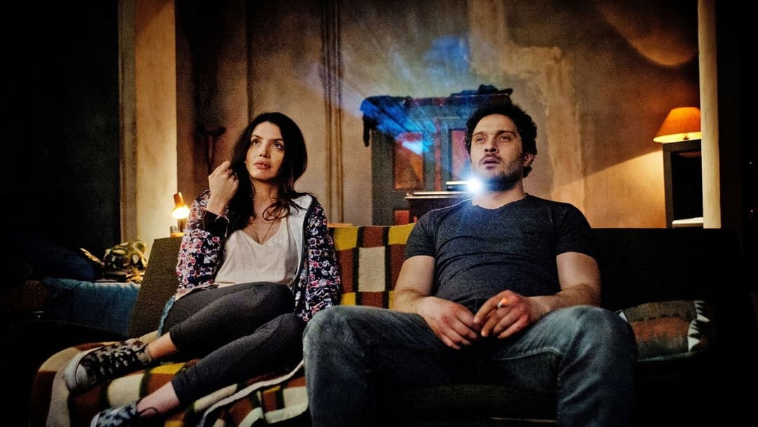 Sie nannten ihn Jeeg Robot backdrop 4