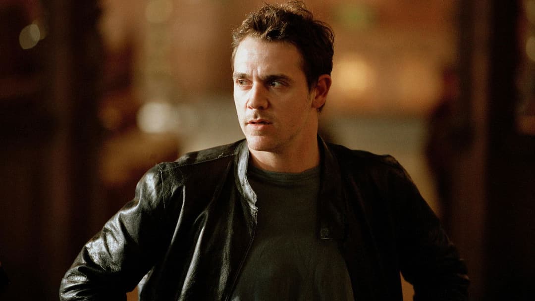 Wilbur Wants to Kill Himself backdrop 2