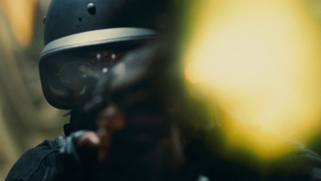 Elite Squad: The Enemy Within backdrop 13