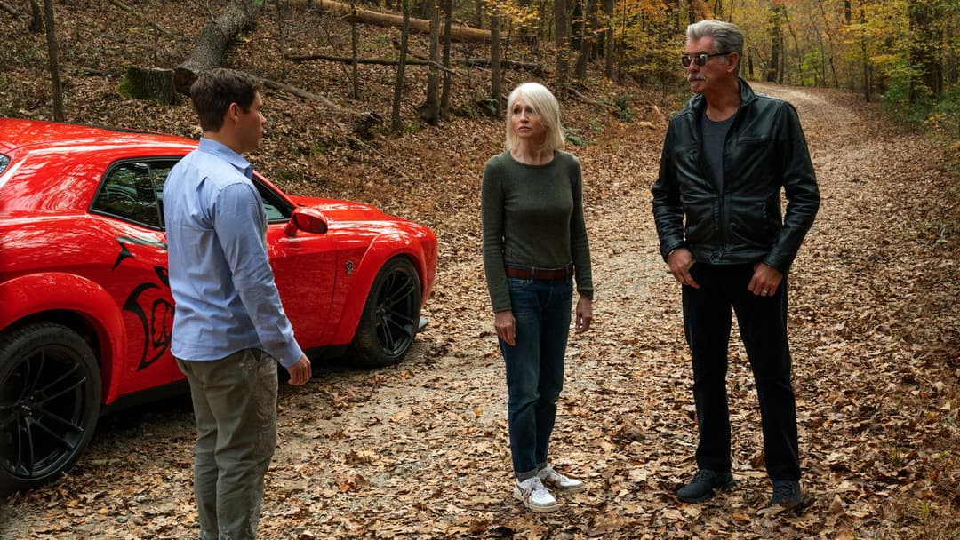 The Out-Laws backdrop 10