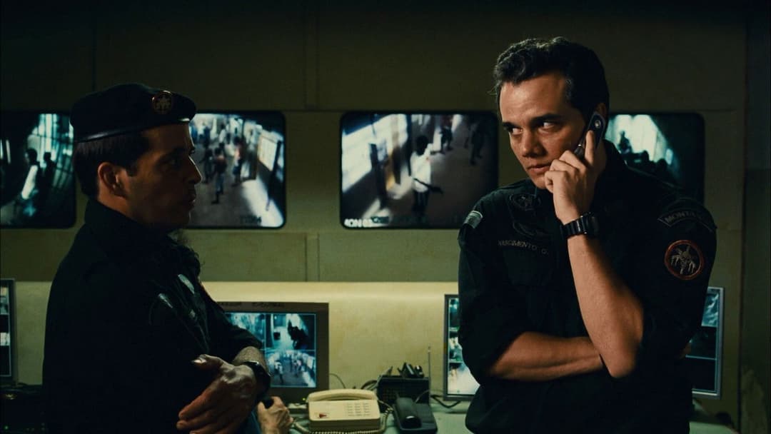 Elite Squad: The Enemy Within backdrop 8