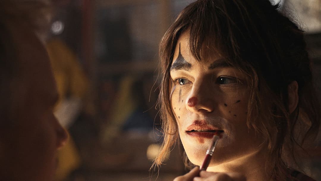 Vier minus drei backdrop 5