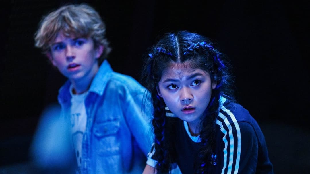 Secret Headquarters - Das geheime Hauptquartier backdrop 19