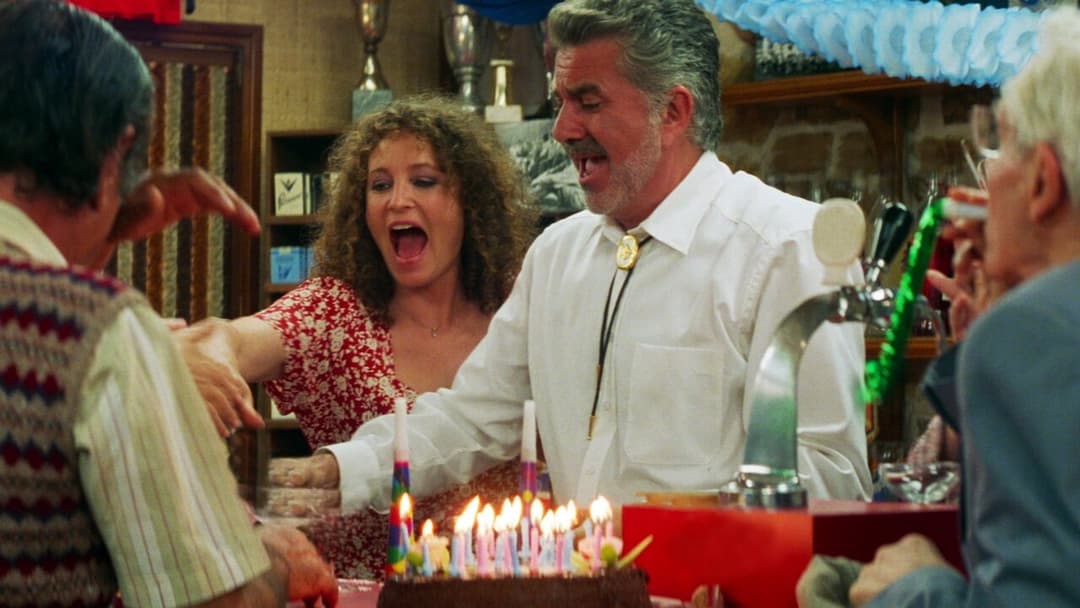 Un crime au Paradis backdrop 2