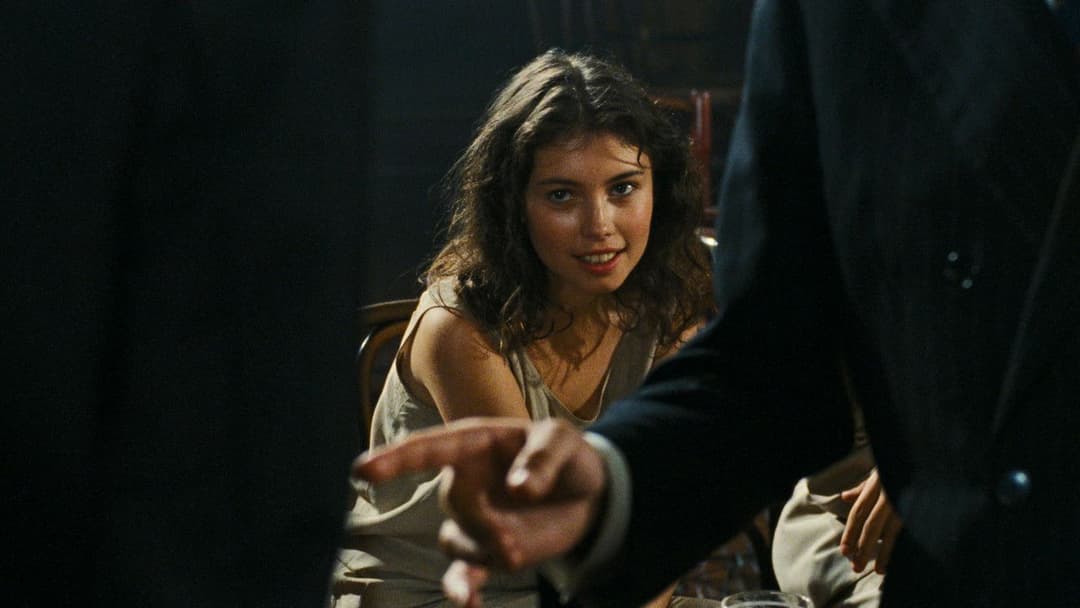 The Lover backdrop 17