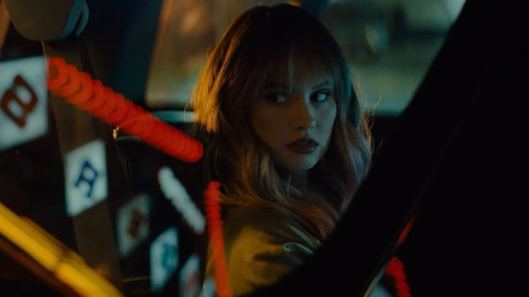 Night Teeth backdrop 9